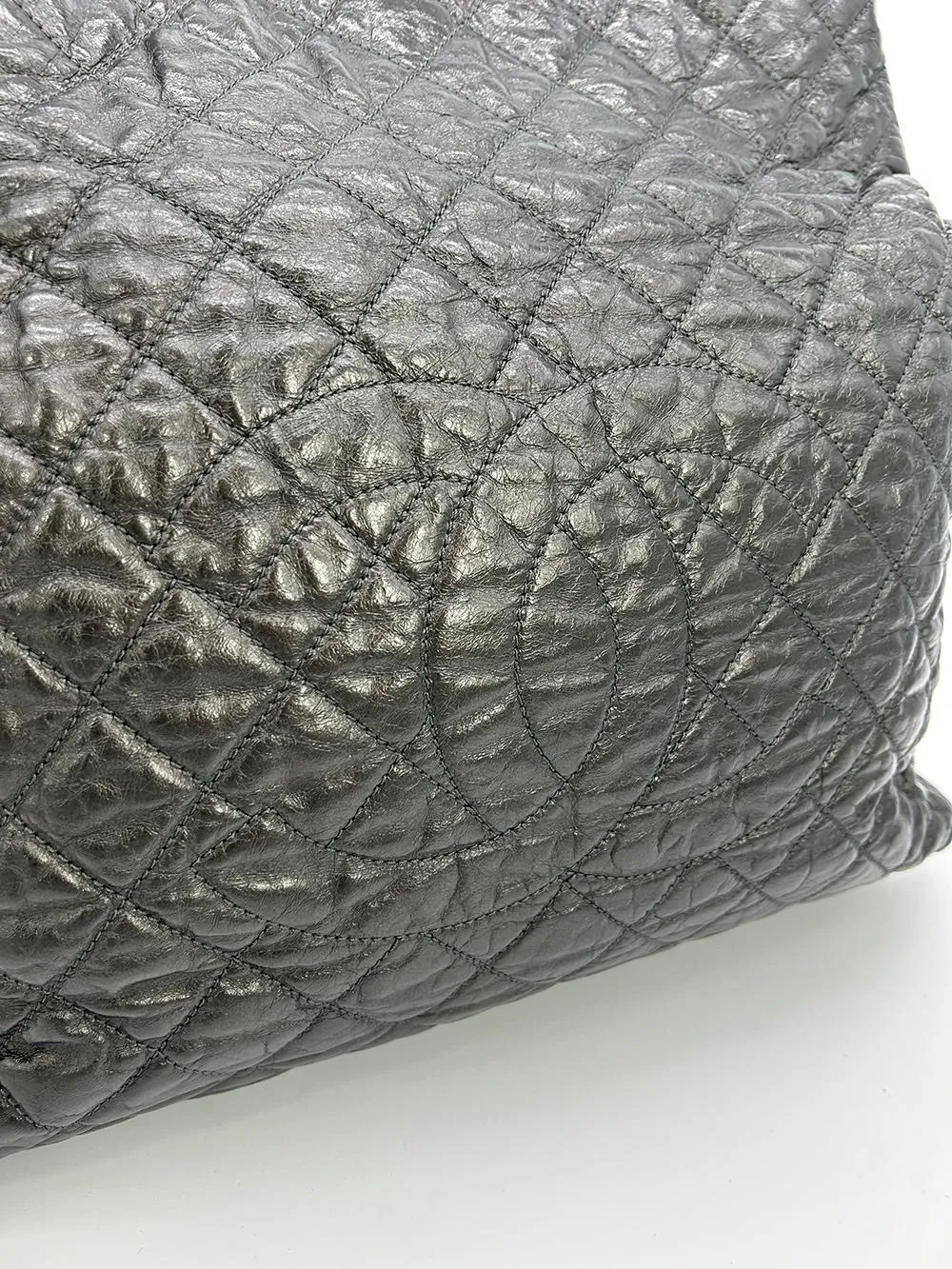 CHANEL Grey Metallic Leather Chain Me Shoulder Bag Tote